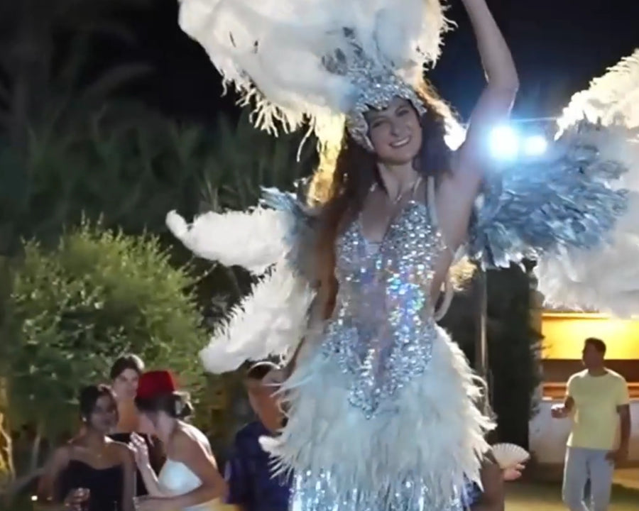 Stilts Show