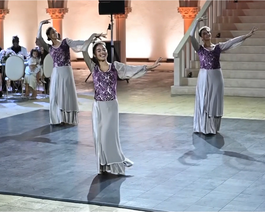 Armenian Girls